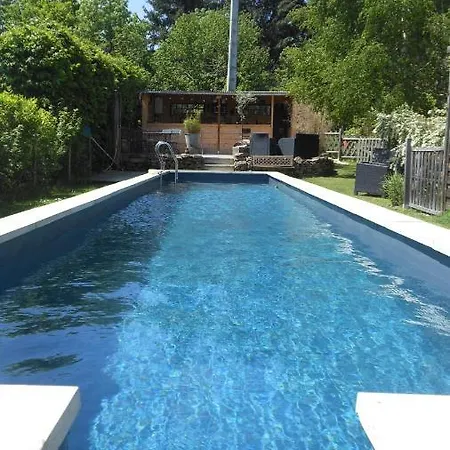 Bed & Breakfast Domaine De Sault 3*