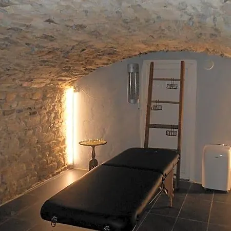 Bed & Breakfast Domaine De Sault 3*