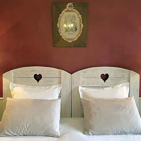 Domaine De Sault 3*